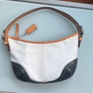 Y2K Coach Soho Hobo Bag (A3J-9508)